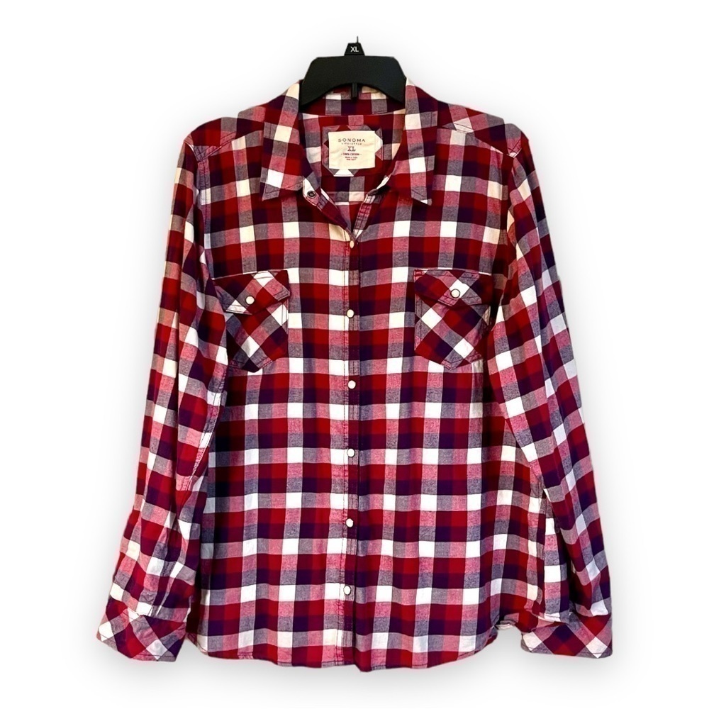 SONOMA, LONG SLEEVE, SNAP BUTTON SHIRT. 100% COTTON. SIZE XL.